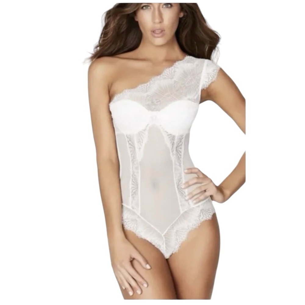 Megan Fox Frederick’s of Hollywood Lace Scalloped Asymmetric Lace Push-U…